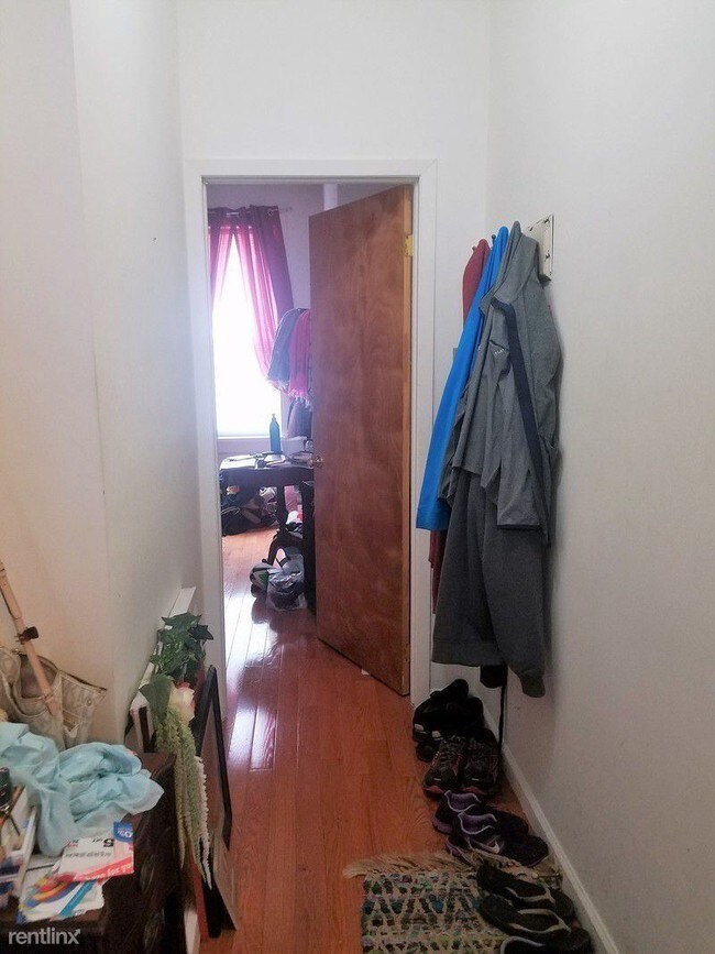 Foto del edificio - 2 br, 1 bath  - 3085 32nd St