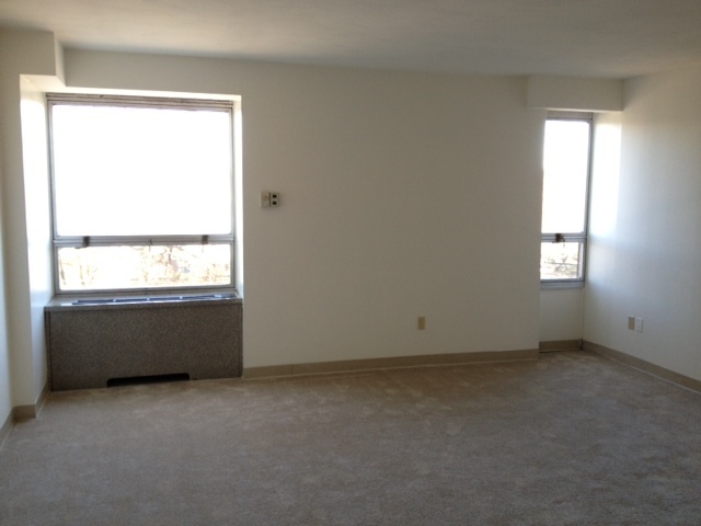 Interior Photo - Lakewood, L.L.C. (LWD)