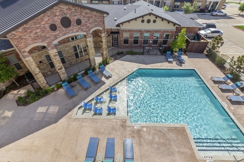 McKinney Pointe Apartments in McKinney, TX