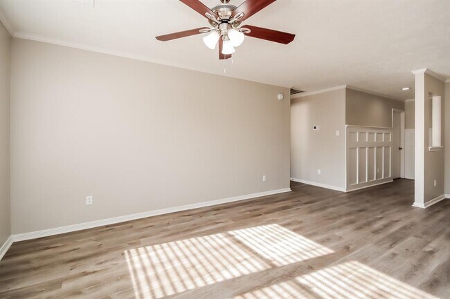 Building Photo - 4919 Bayboro Park Dr