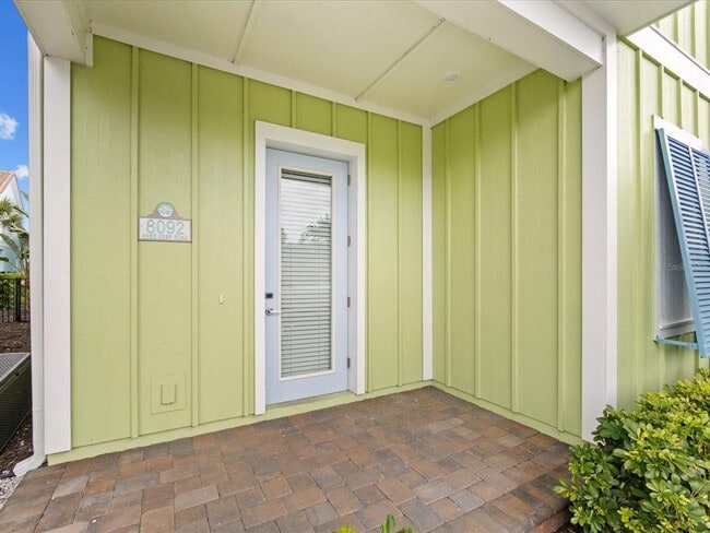 Foto del edificio - 8092 Knee Deep Rd