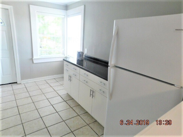 Foto del edificio - 244 S Marion St