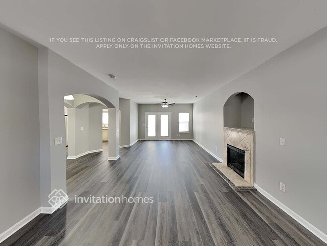 Building Photo - 9215 Ducati Ln