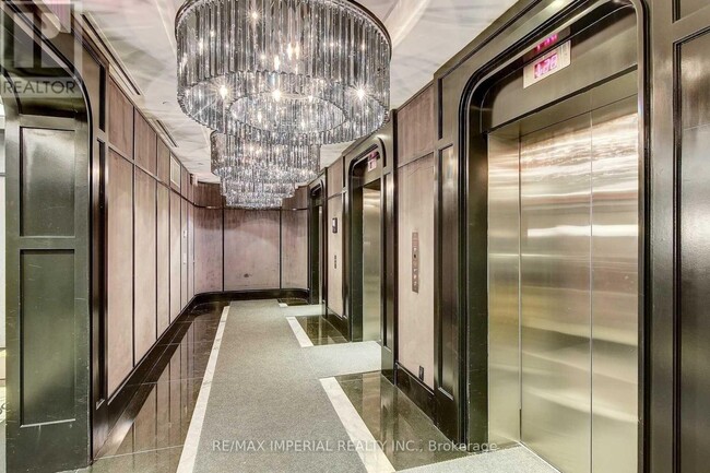 Building Photo - 88 Blue Jays Way