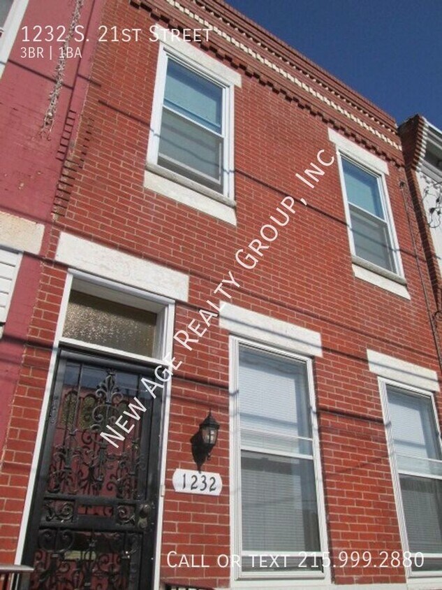 Primary Photo - Spacious 3 bedroom, 1 bathroom house locat...