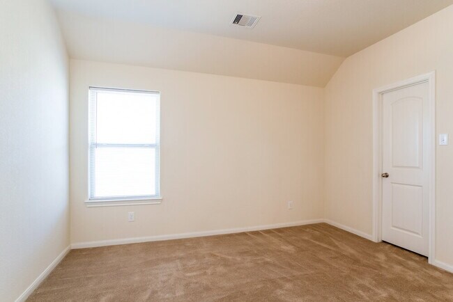Foto del edificio - 3014 Rose Trace Dr