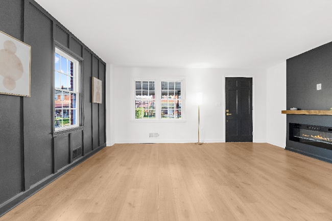 Photo - 2221 Coralthorn Rd Townhome