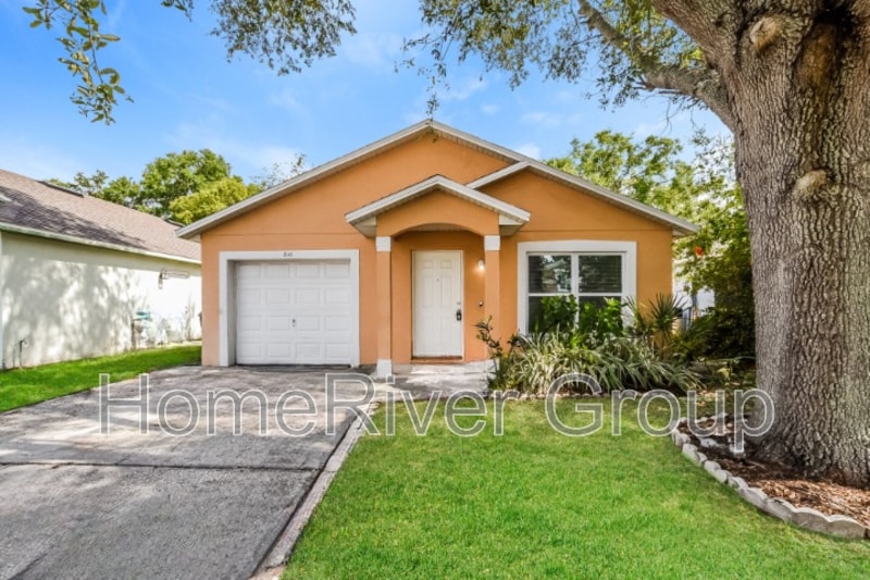 Primary Photo - 310 Daniels Pointe Dr