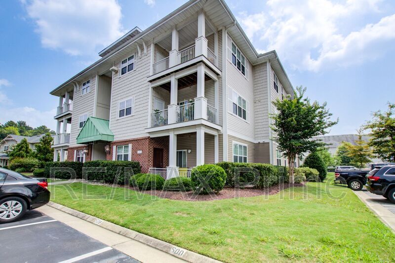 Primary Photo - 2469 Leytonstone Dr