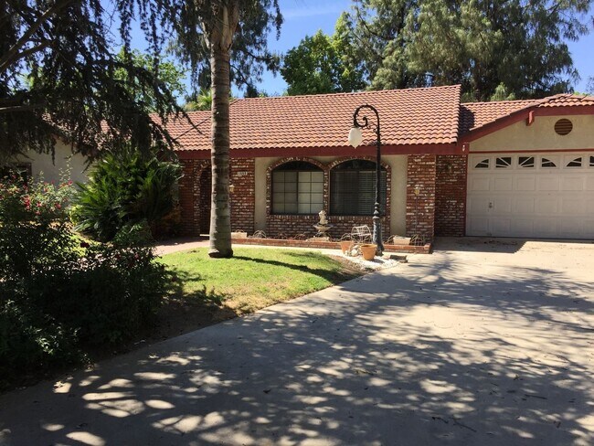 Building Photo - 4 br, 2 bath House - 1680 S Waverly