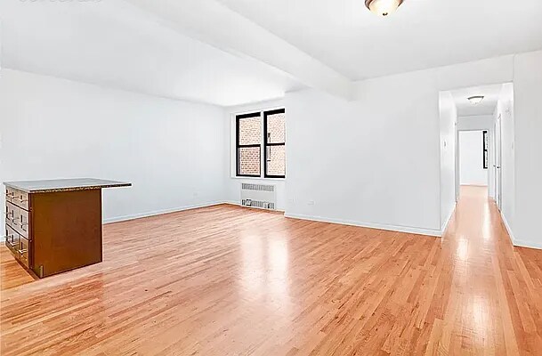 Foto del edificio - 160 Ocean Pkwy