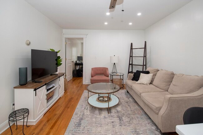 Foto del edificio - 345 7th St