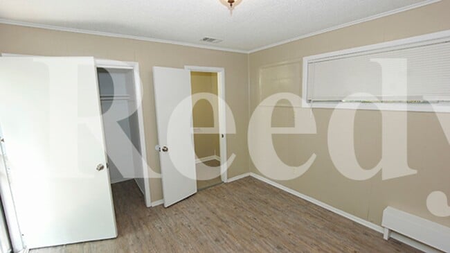 Building Photo - 797 Carson St