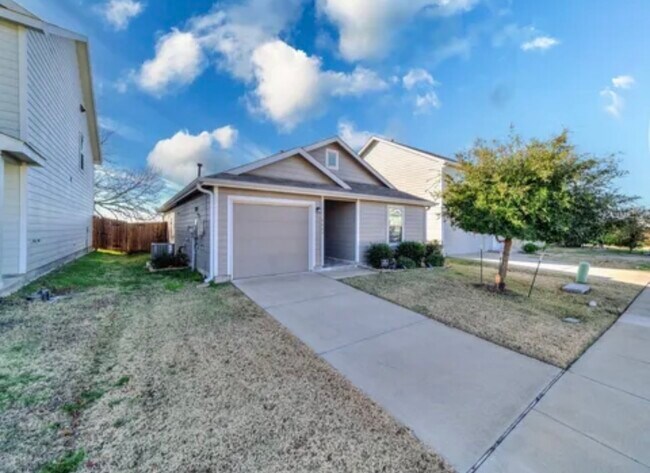 Foto del edificio - 5689 McClelland St