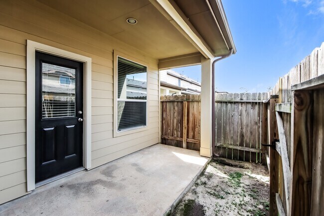 Foto del edificio - 12227 Ghita Lane