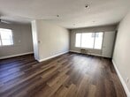 Foto principal - 1023 N Laurel Ave