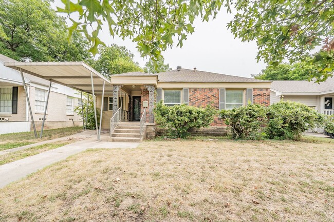Building Photo - SUPER CUTE Single Family Home in Arlington...