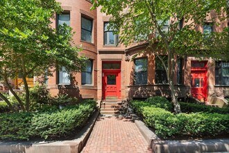 Building Photo - 403 Marlborough St