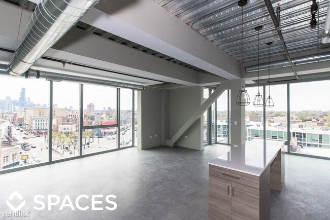Foto del edificio - 1241 N Milwaukee Ave