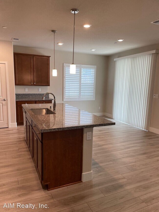 Foto del edificio - 3 br, 2 bath House - 685 Chiselville Lane