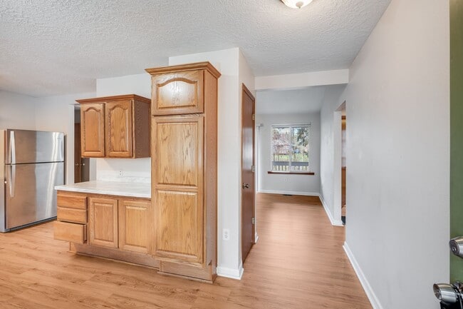 Building Photo - Beautiful 5 Bed, 3 Bath Rental Home in Sherwood!