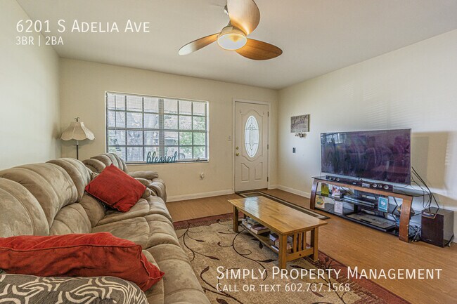Foto del edificio - 6201 S Adelia Ave