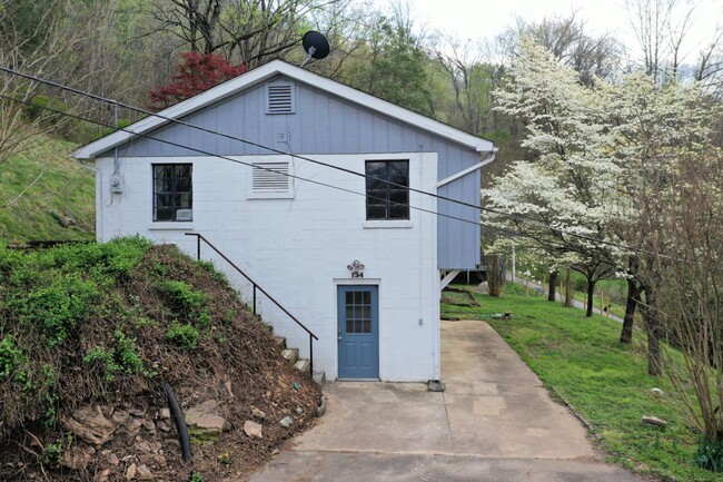 Building Photo - Downtown Sylva,NC New to Rental Market and...