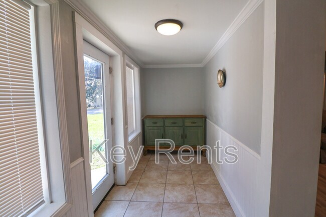 Foto del edificio - 206 Brown Rd