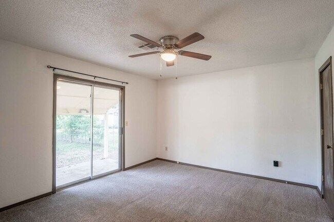 Foto del edificio - 4229 S 35th W Ave