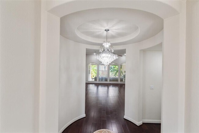 Building Photo - 3014 Paseo de Charros