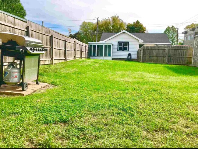 Backyard - 410 E Boulevard