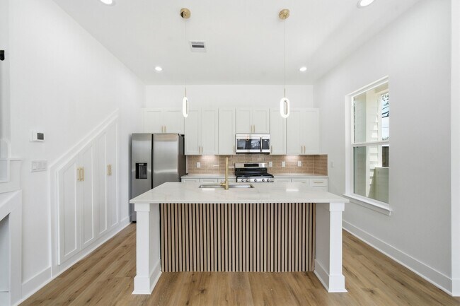 Foto del edificio - 8910 Knoll Leaf Dr