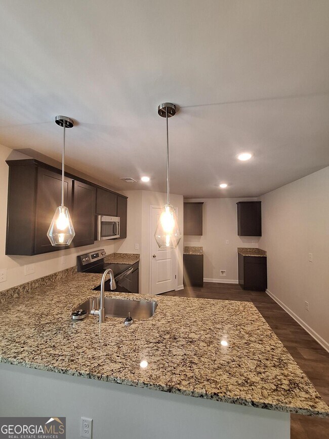 Building Photo - 349 Lusitano Trce