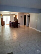 Building Photo - 416 Tudor Dr