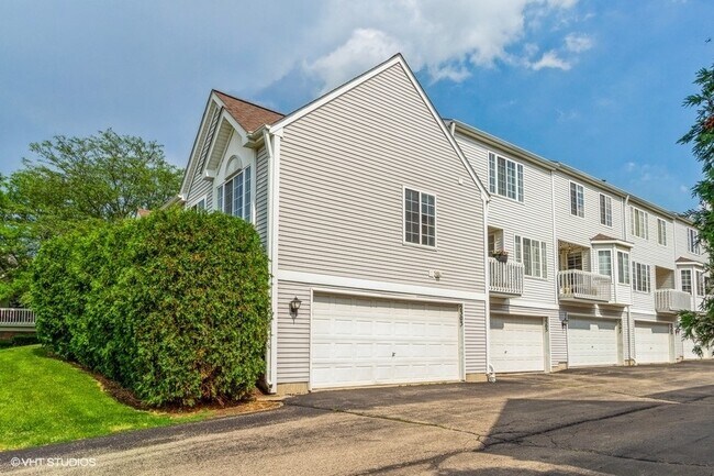 Building Photo - 2303 Dawson Ln