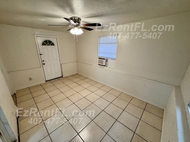 Building Photo - Newly Renovated 3/1 in Orlando - Section 8...