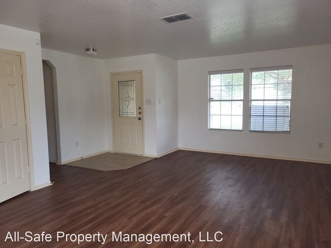 Building Photo - 4 br, 3 bath House - 16250 Kentucky Ridge