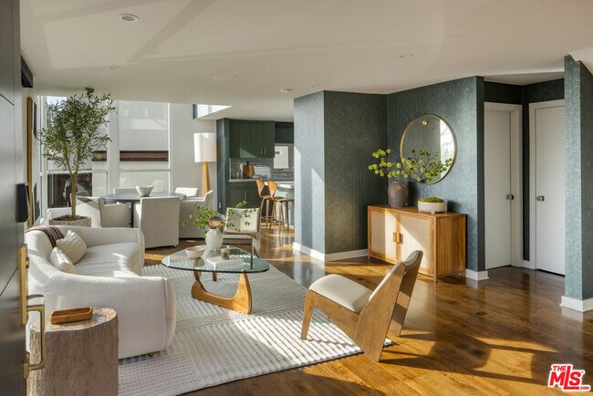 Foto del edificio - 9318 Warbler Way