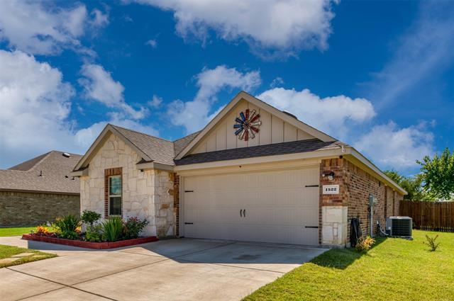 Building Photo - 1522 Woodlake Dr