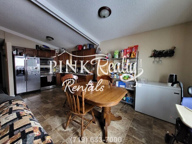 Photo - 104 Patchwork Ct House