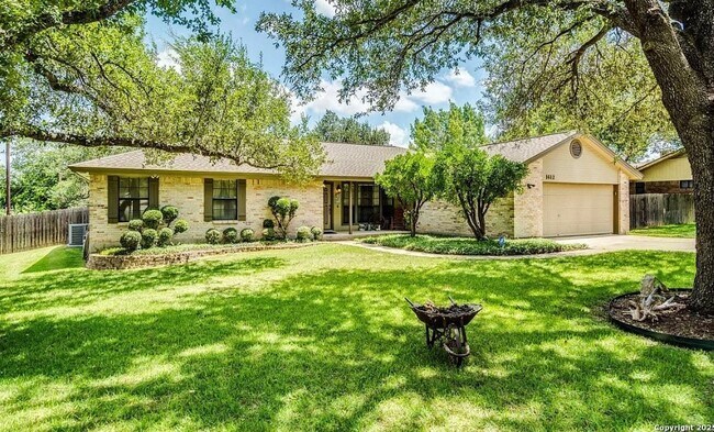 Foto del edificio - 1612 Buttercup Rd