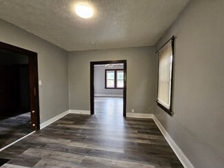 Building Photo - 285 Lelia St