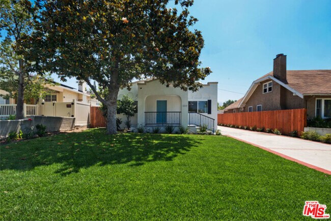 Foto del edificio - 1288 N Hill Ave