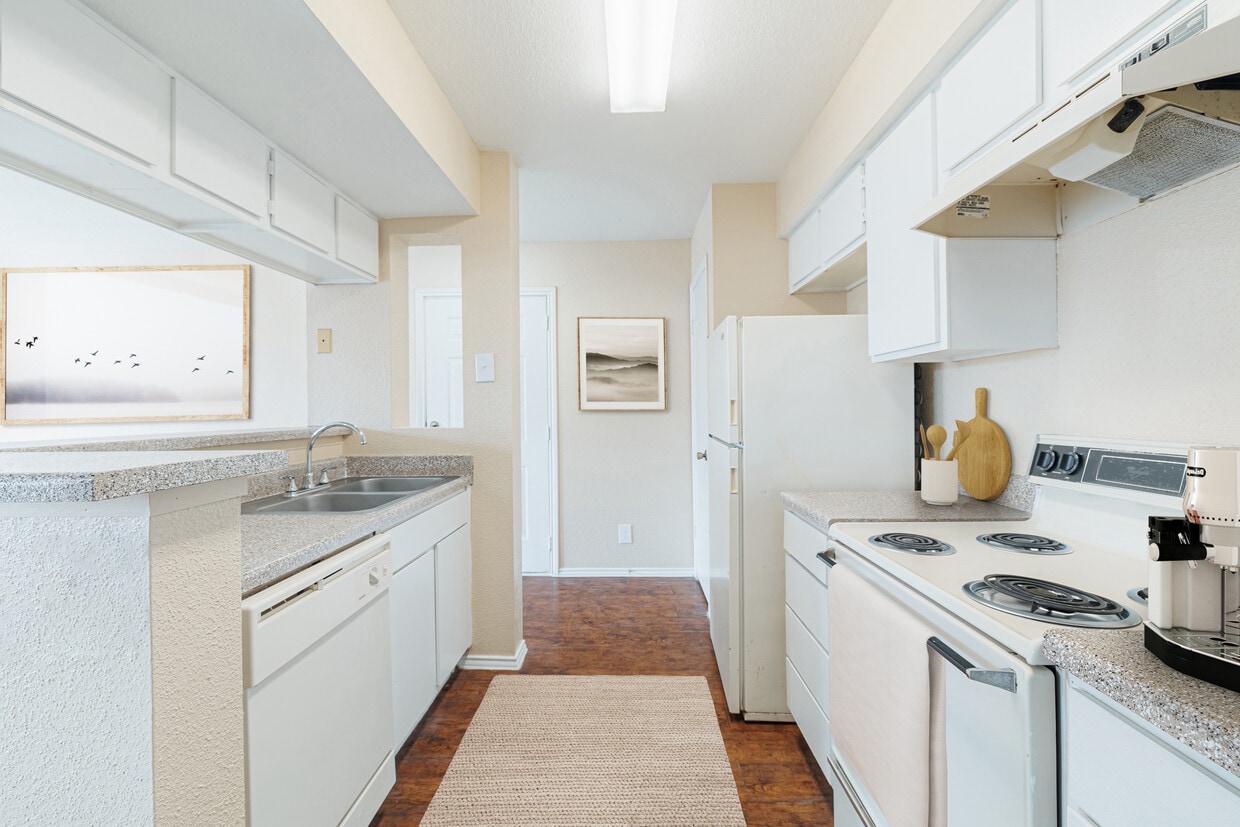 13555 Breton Ridge Stnull