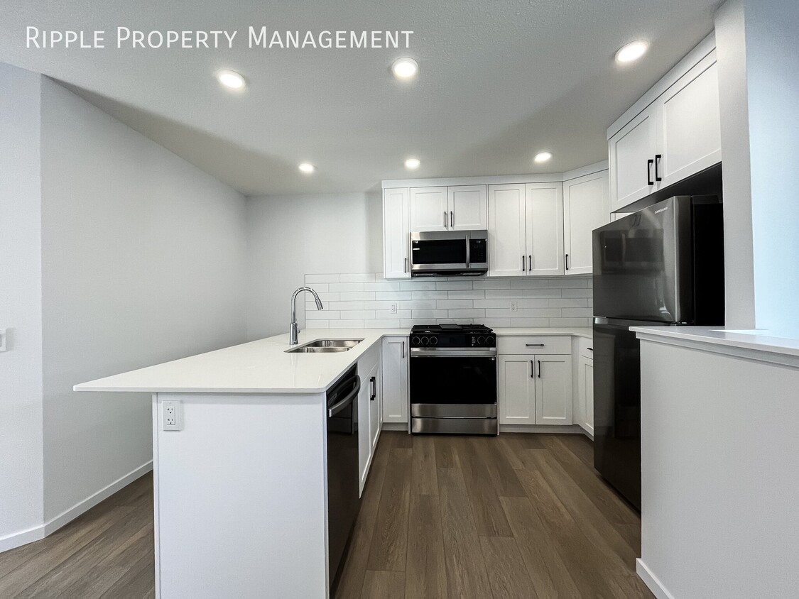 Building Photo - AMAZING 1 BED BASEMENT SUITE | MODERN LIVING IN THE ORCHARDS