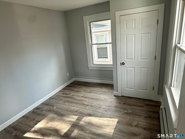 Foto del edificio - 78 McKinley Ave