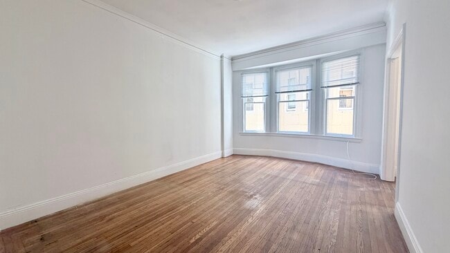 Building Photo - 347 Eddy-505