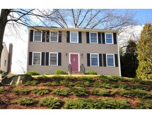 Primary Photo - 298 Mystic St