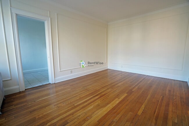 Building Photo - 100 Kilsyth Rd