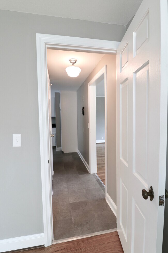 School Street Apartments Glastonbury, CT